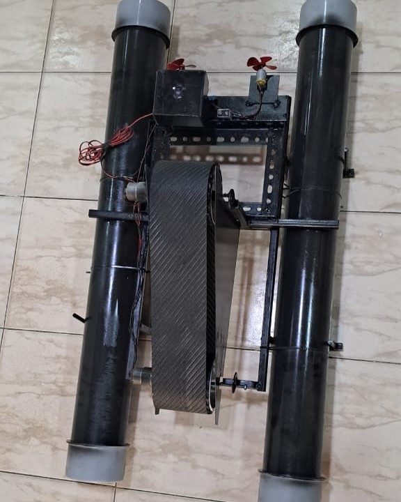 Floating Garbage Cleaning System